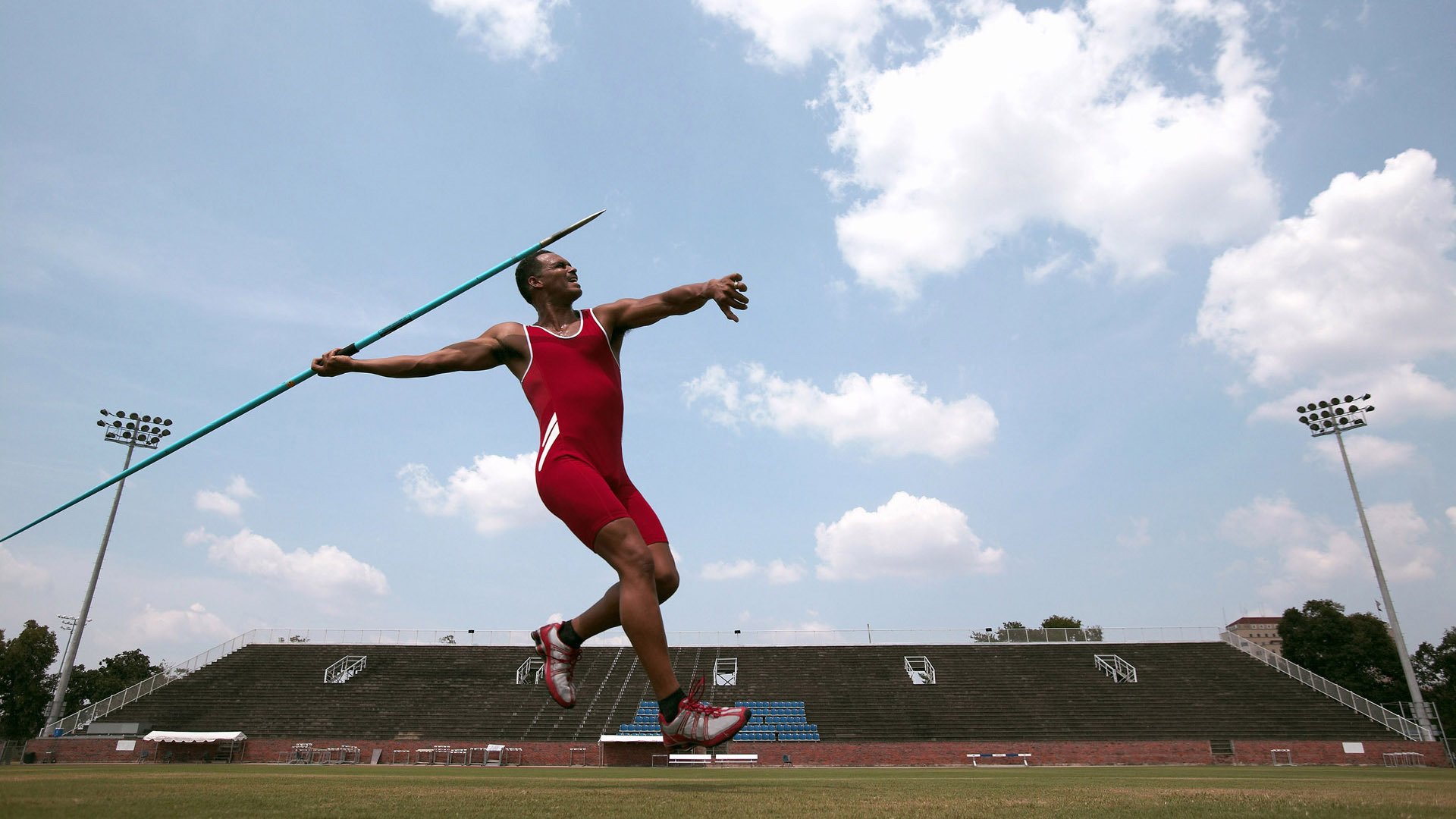 桑巴冷雨夜,当姆巴佩的统治力刺穿南美足球的旧梦