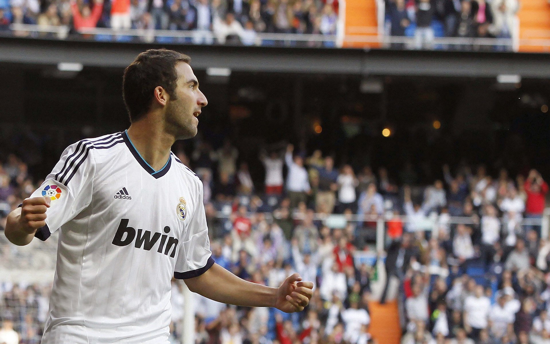 莫德里奇魔法撕裂钢铁防线，希腊智慧如何让意甲豪门窒息？