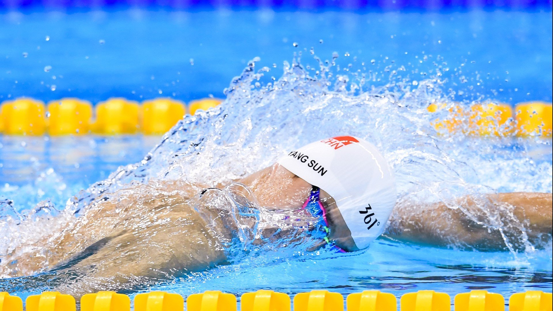 奥运周期关键战之夜，马丁内利，当大场面先生在寂静中诞生